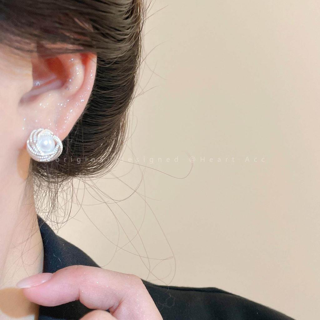 S925 Silver Needle French Small Fragrant Wind Wrapped Pearl Stud Earrings Light Luxury Niche Earrings Earrings