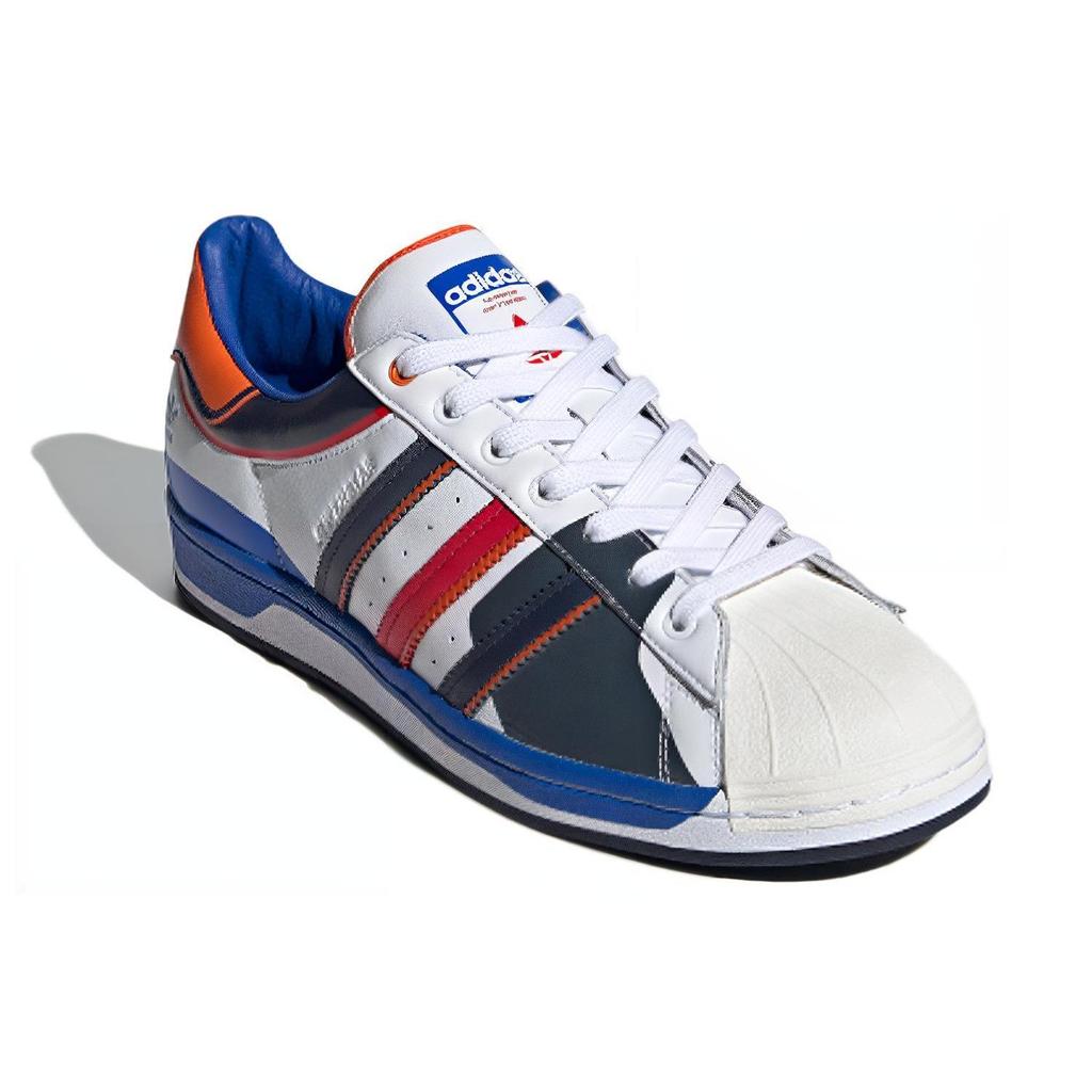 adidas Superstar