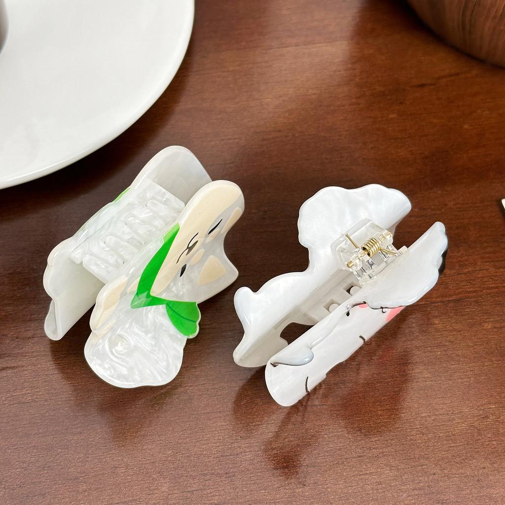 Adorable Acrylic Cartoon Bear Hair Claw Clip Fashionable Hair Accessory For Girls