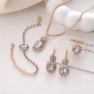 Ensemble de bijoux tendance européens et américains en forme de goutte d'eau et diamants: Collier, Bague, Bracelet, Boucles d'oreilles