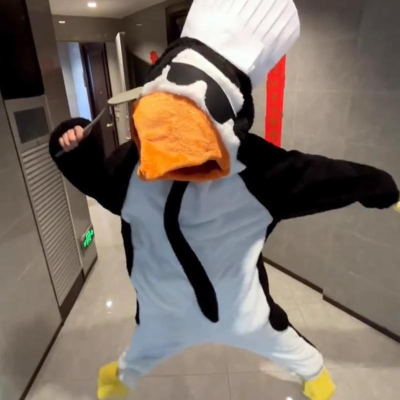 

Elegant people vulgar penguins coral fleece one-piece pajamas funny autumn and winter students thickened loungewear spot M