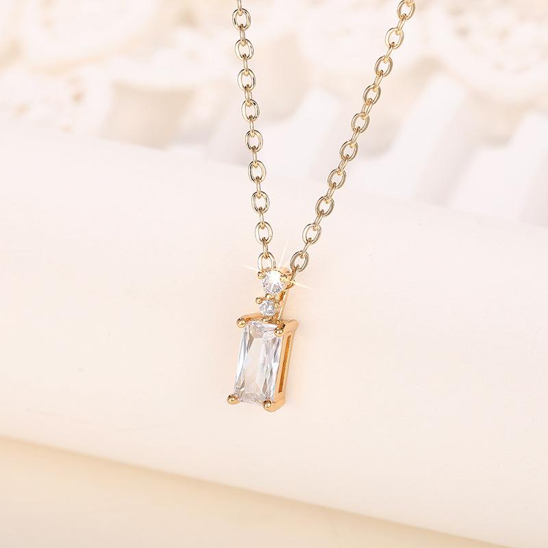 Minimalist Pendant Necklace for Women, Embellished with Synthetic Zircon, Elegant Linear Design, Daily Jewelry