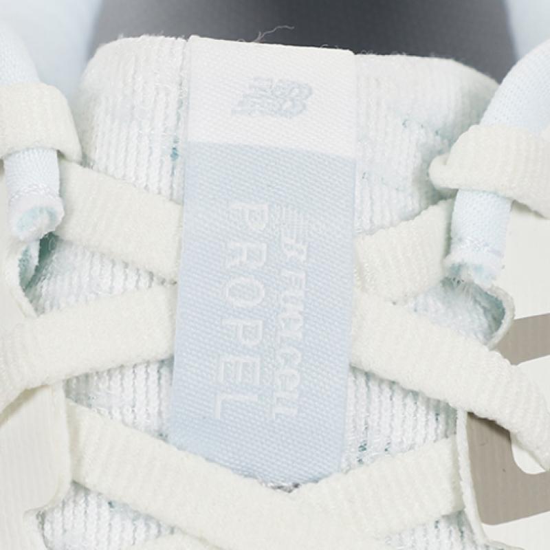 New Balance Pure Cell Propel V4 Women