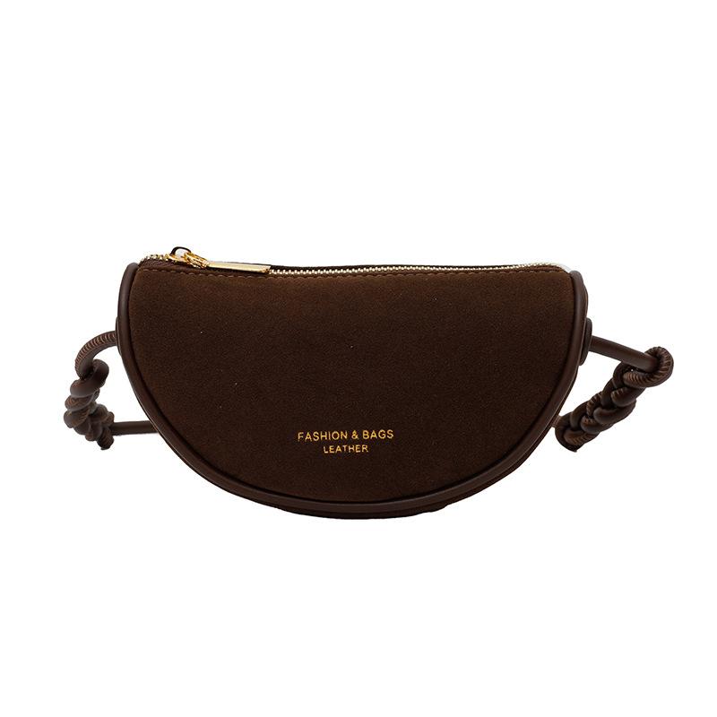 Fashion New Favorite! High-end Niche Dumpling Bags Lead the Trend of Going Out On the Street