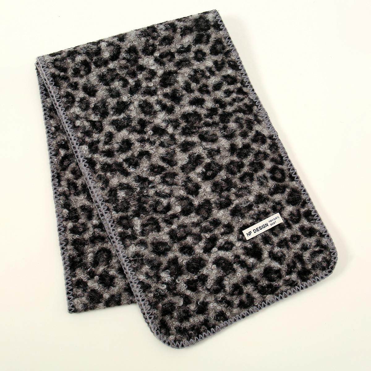 

Fashion Leopard Print Plush Scarf For Woman Winter Warm Neckerchief Simple Soft Long Wraps Outdoor Windproof Scarves