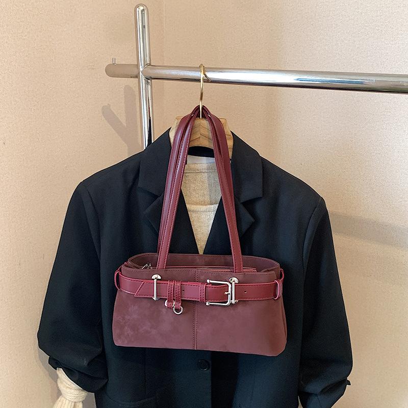 

Трендовая модная ретро матовая ручная сумка-тоут под мышкой женская осенне-зимняя новая большая вместительная сумка на плечо бордовый