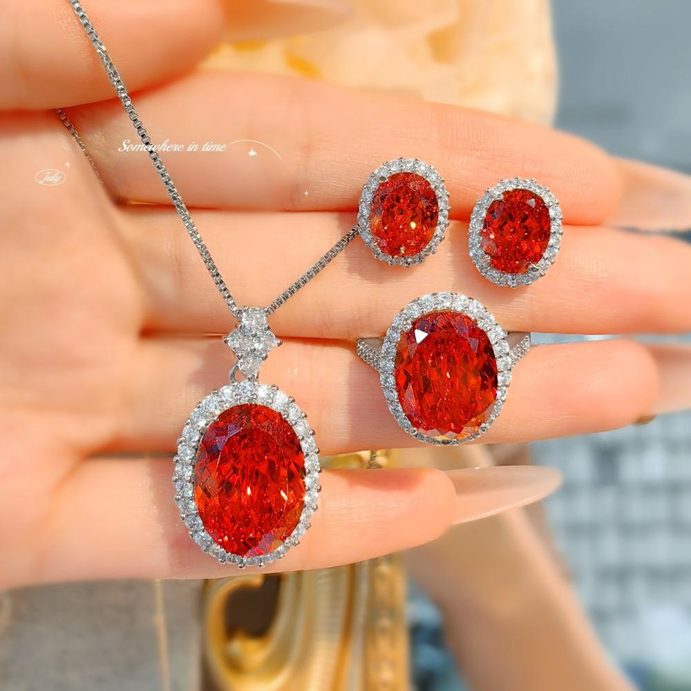 

Роскошный Сверхпрочный Ювелирный Набор с Цветными Бриллиантами Подвеска-Кулон в Форме Голубиного Яйца Красные Серьги Ледяной Огранки Кольцо с Фиолетовым Бриллиантом