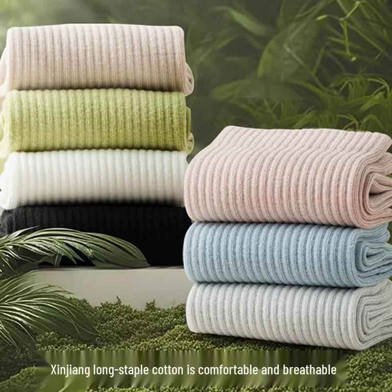 Women's 100% Cotton Short Seamless Socks - Odor-Resistant, Sweat-Absorbent, Antibacterial White Sports Socks for Spring/Summer.