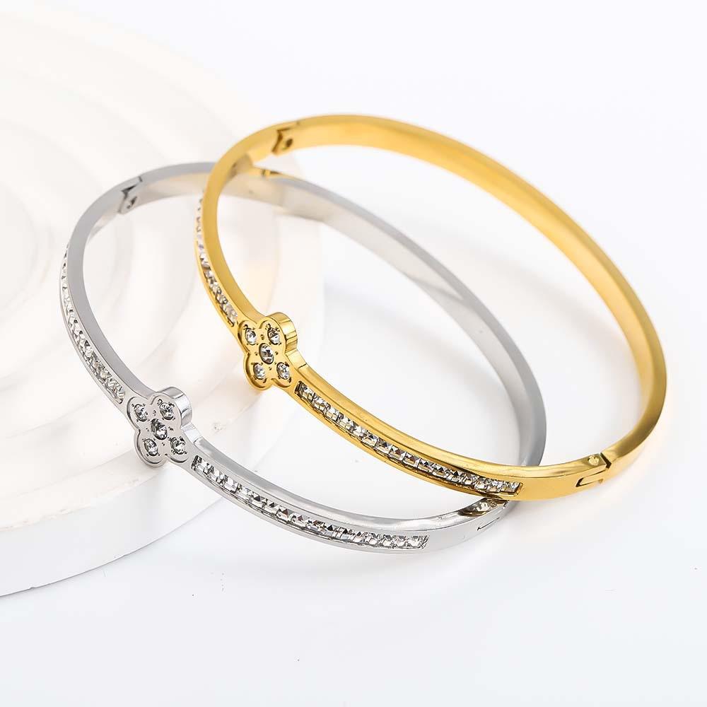 Elegant Four-Leaf Clover Zircon Bracelet: Gold-Plated Titanium Steel Floral Jewelry