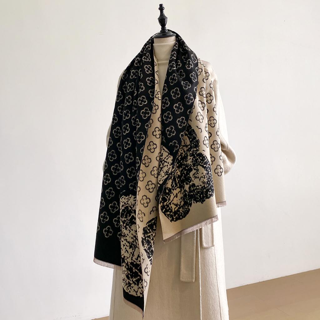 Luxury Brand Elegance Two-Sided Print Scarves Soft Warm Fringe Pashmina Shawl Winter Outdoor Coldproof Windproof Blanket Scarf