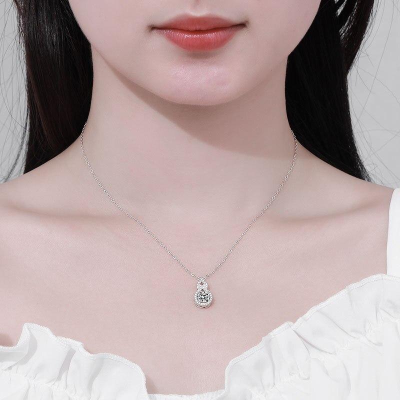 BagueRingen Trendy Women's Sterling 925 Silver Necklace D-color 1 Carat Moissanite Diamond Jewelry Female Pendant Clavicle Chain