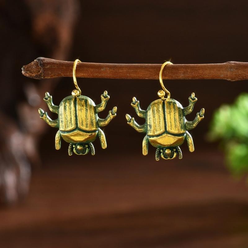 Antique Insect Earrings Alloy Fashion Accessories Metal Craftsmanship Unique Ear Jewelry Suitable for Daily Outfits