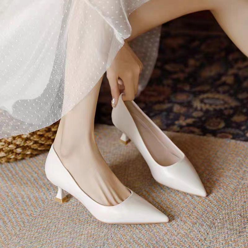 Comfortable Four-Season Leather Stiletto and Block Heel Stewardess Work Shoes for Women