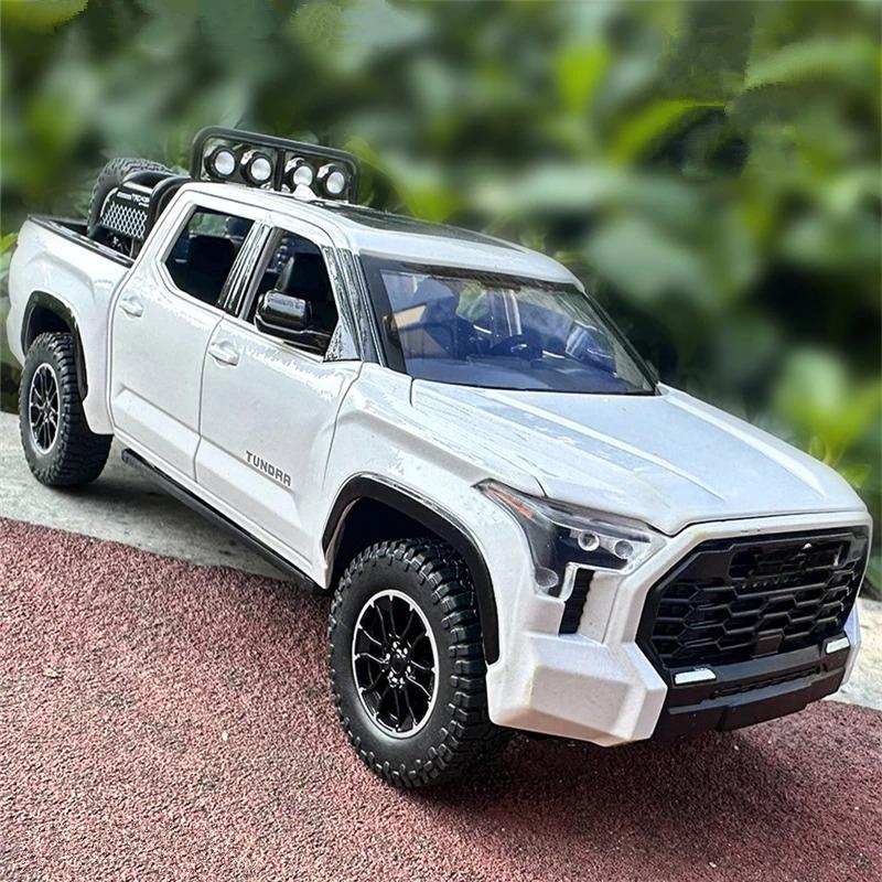 1:24 Tundra Pickup Toys Cars Model Alloy Diecast Doors Opened Sound Light Truck Off Road Vehicle Toys