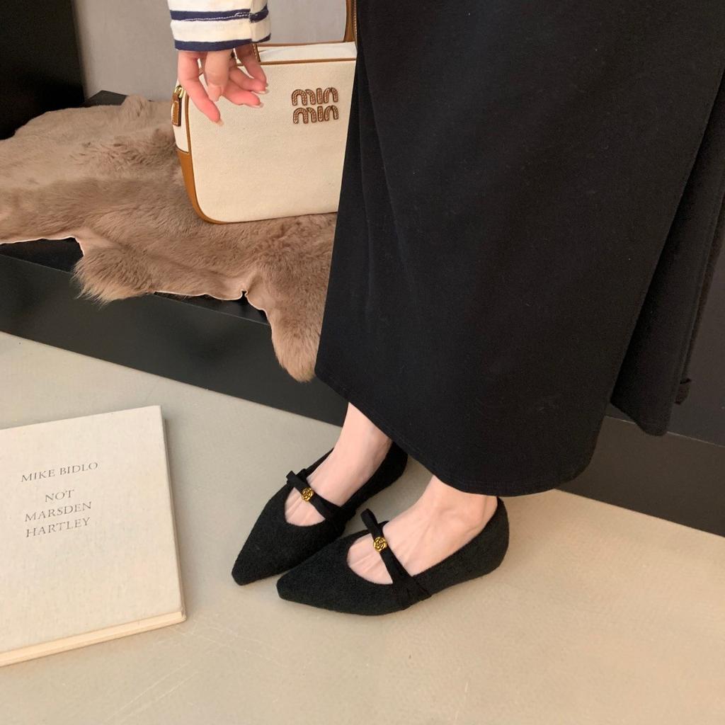 Xiaoxiangfeng pointed head inner height increase fluffy shoes women wear in winter with velvet Mary single shoes cotton ladyshoes