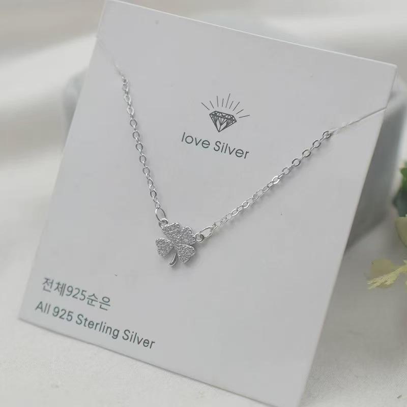 

Women s Four-Leaf Clover Full Diamond Pendant Necklace - Trendy Live Stream Influencer Fashion Jewelry