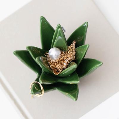 Ring Holder Jewelry Display Stand Compact Design Creative Aloe-Shaped Rings Jewelry Storage Rack Desk Decoration