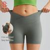 Gonne e pantaloni da donna – Pantaloncini