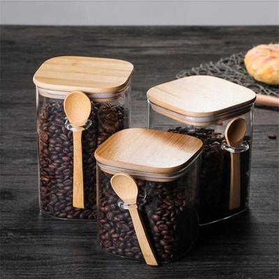 Barattolo di spezie in vetro sigillato con coperchio a cucchiaio Contenitore per condimenti Serbatoio di stoccaggio del caffè Bottiglia di zucchero da cucina Scatola da tè