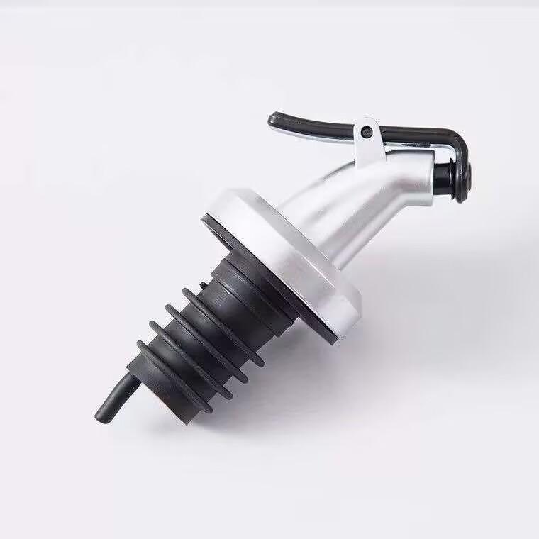 Oil Bottle Stopper Cap Dispenser Sprayer Lock Wine Pourer Sauce Nozzle Liquor Leak-Proof Plug Bottle Stopper Kitchen Tool