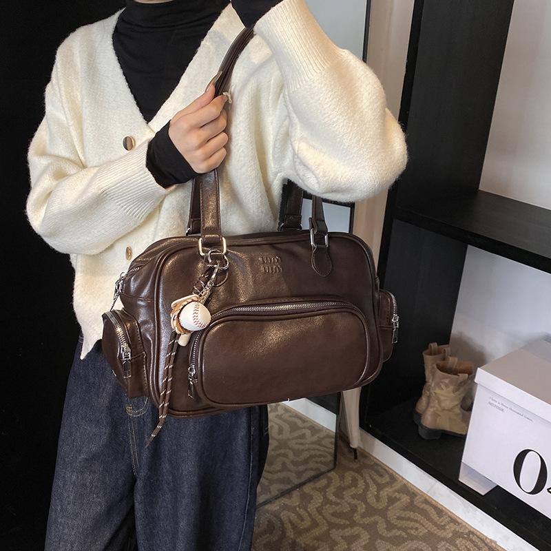 2025 New Retro Style Versatile Mailman Women's Bag Large Capacity Casual Shoulder Handheld Locomotive Bag
