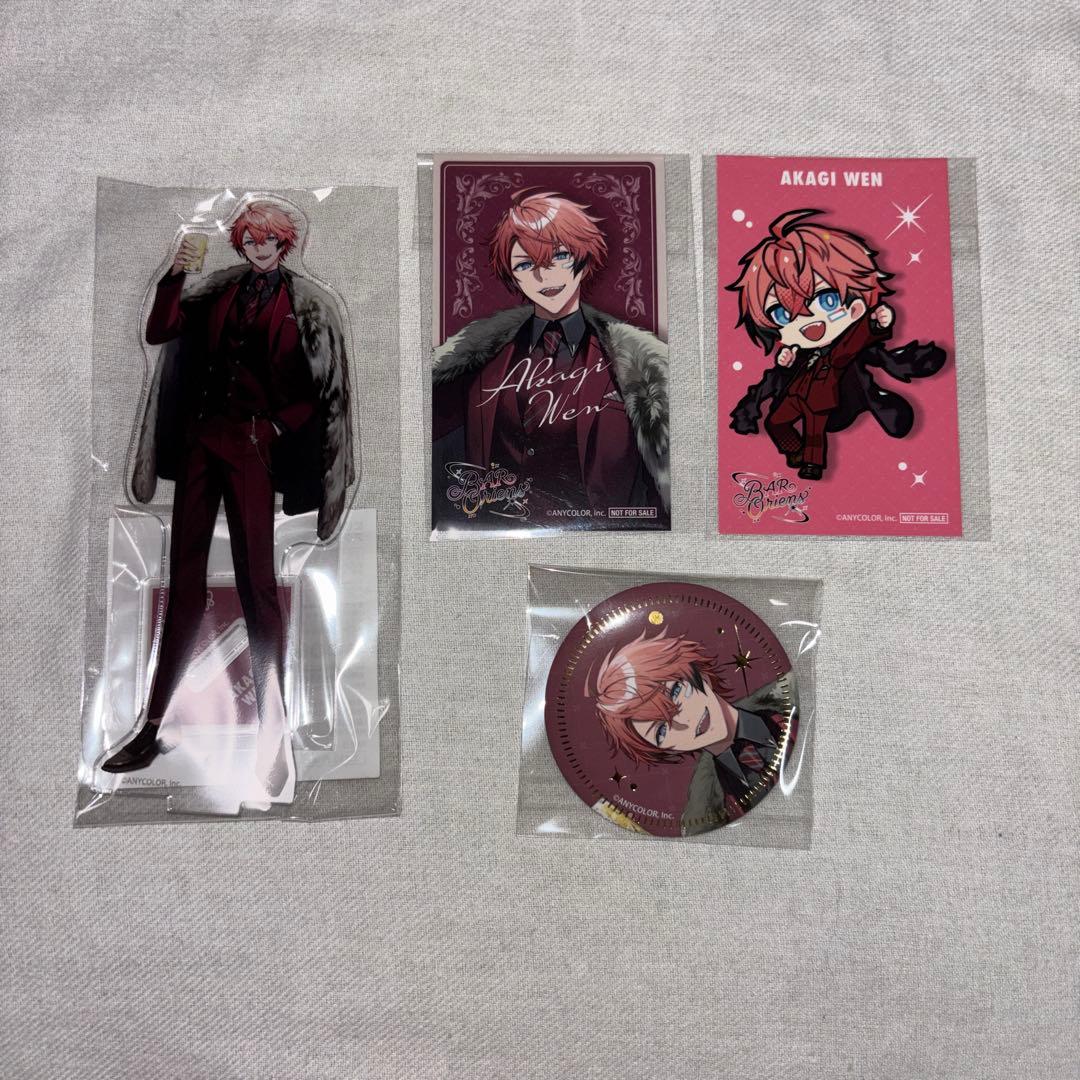 

[USED] Oriens x HUB Collaboration Acrylic Stand, Can Badge, Bonus Item: Akagi Wen