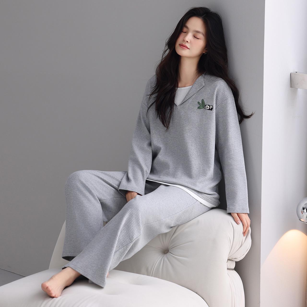 

Женский пижамный комплект из чистого хлопка вафельной фактуры – Лонгслив и брюки с милым мультяшным дизайном для весны и осени. Носить навыпуск или заправленным. XXL (Height 170-175, Weight 140-160)