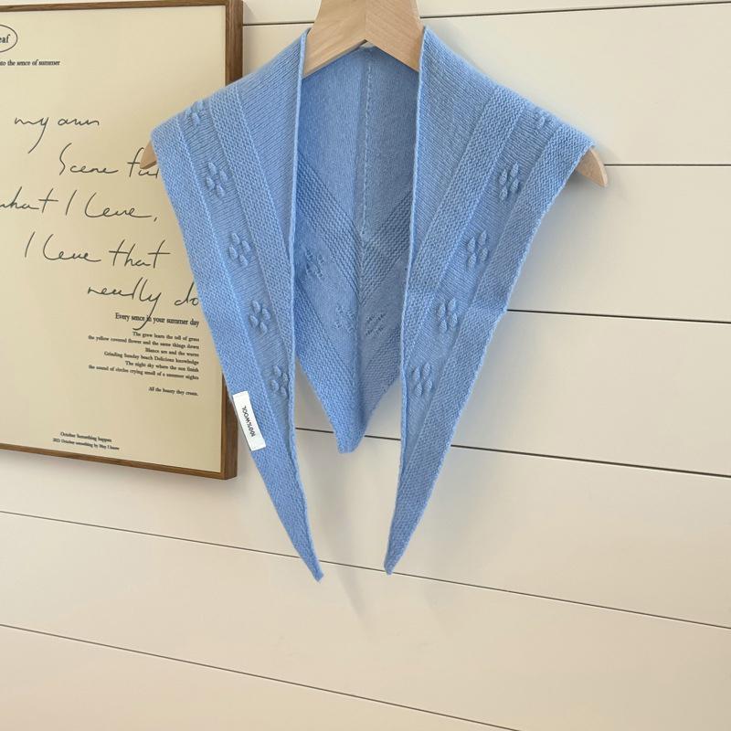 

Stylish Triangle Shawl Pure Wool Scarf Soft Warm For Fall/Winter With Trim Perfect For Casual Outfits, Casual Wear Stylish Shawl