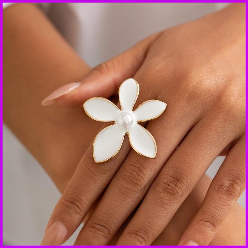 Exaggerated Fashion Statement Ring Flower and Pearls Wedding Finger Ring Handmade Jewelry for Parties