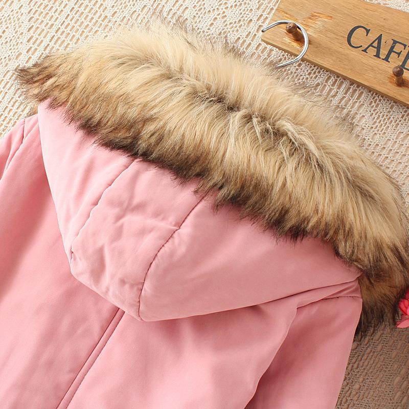 Cappotto di Cotone Slimming con Cappuccio in Eco-pelliccia Stile Europeo & Americano Autunno/Inverno 2025