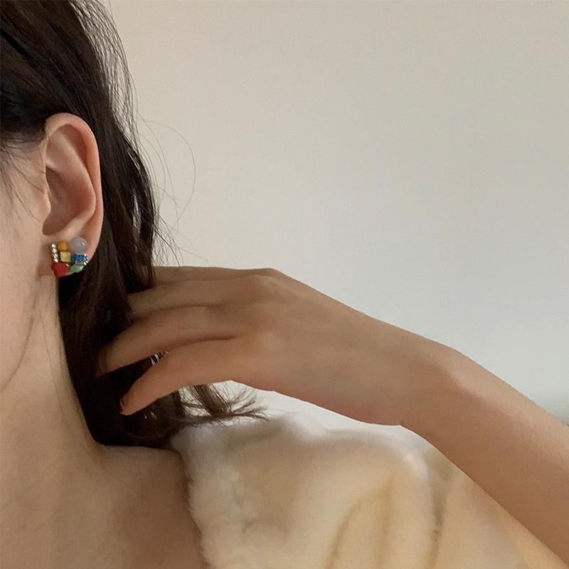 Korean Retro Crystal Earrings: High-End, Color-Matched Design for Women