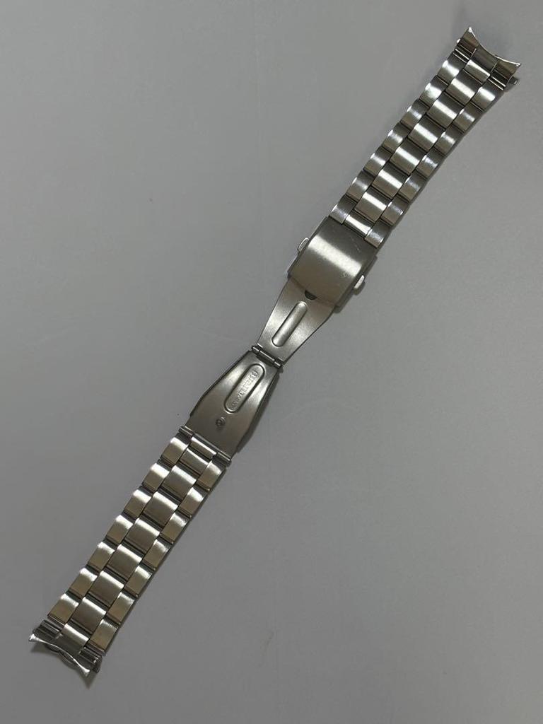 [USED] Large 22mm metal watch with tri-fold band