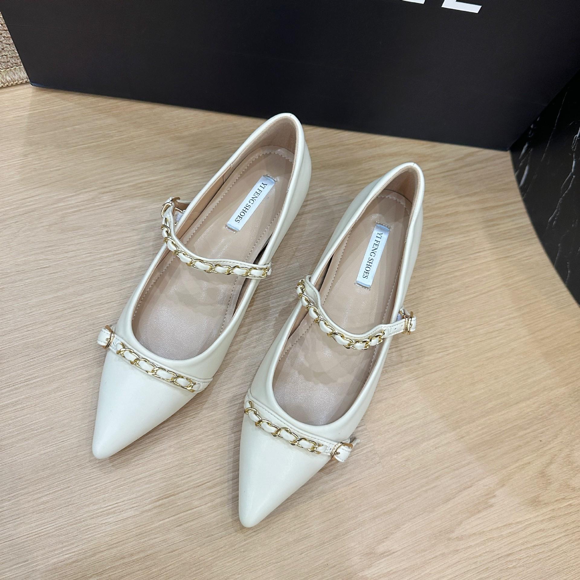 

Версия из коровьей кожи~ Кожаные туфли Мэри Джейн с небольшим увеличением внутренней высоты, женские остроносые туфли на ремешке с металлической пряжкой, женские осенние 39