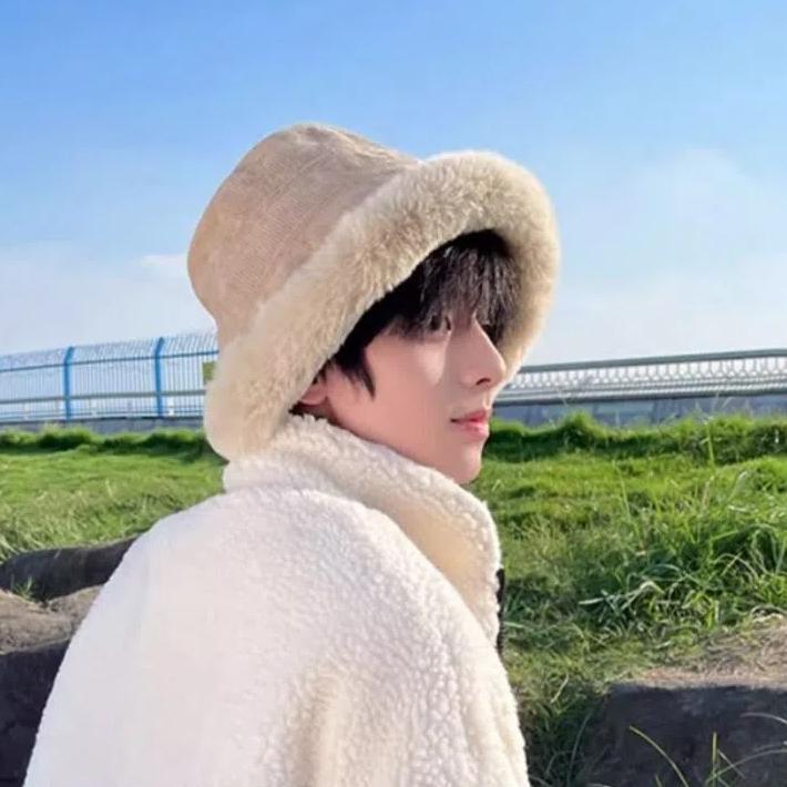 Ethnic Style Plush Bucket Hats Winter Autumn Ear Protection Hat Trendy Men's Bucket Hats  Unisex