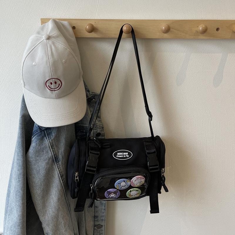New high-value Japanese ins two-dimensional fresh bar pain bag girl light shopping spring outing messenger bag