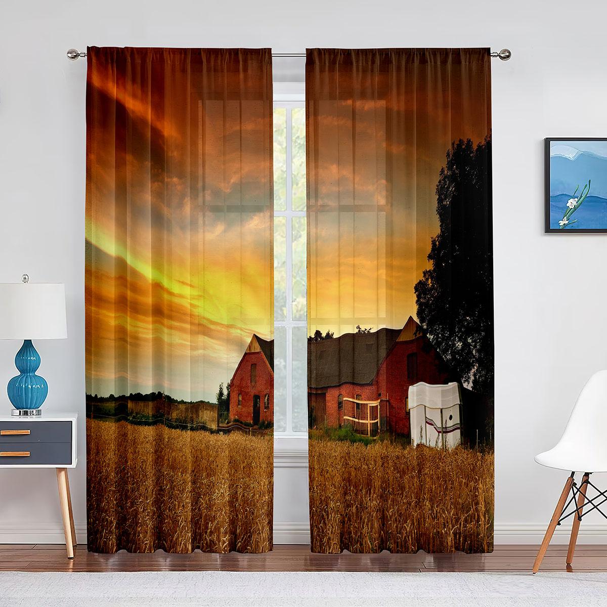 Загородная ферма-сарай с петухом и восходящим солнцем — фото 7