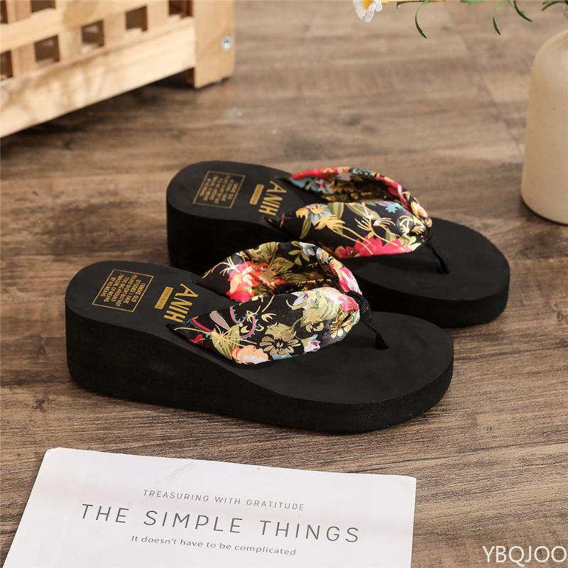 Fashion 2025 Summer Beach Platform Slippers Fashion Women Flip Flops Casual Outdoors Wedges Sandals LadiesThick soled vacation Shoes