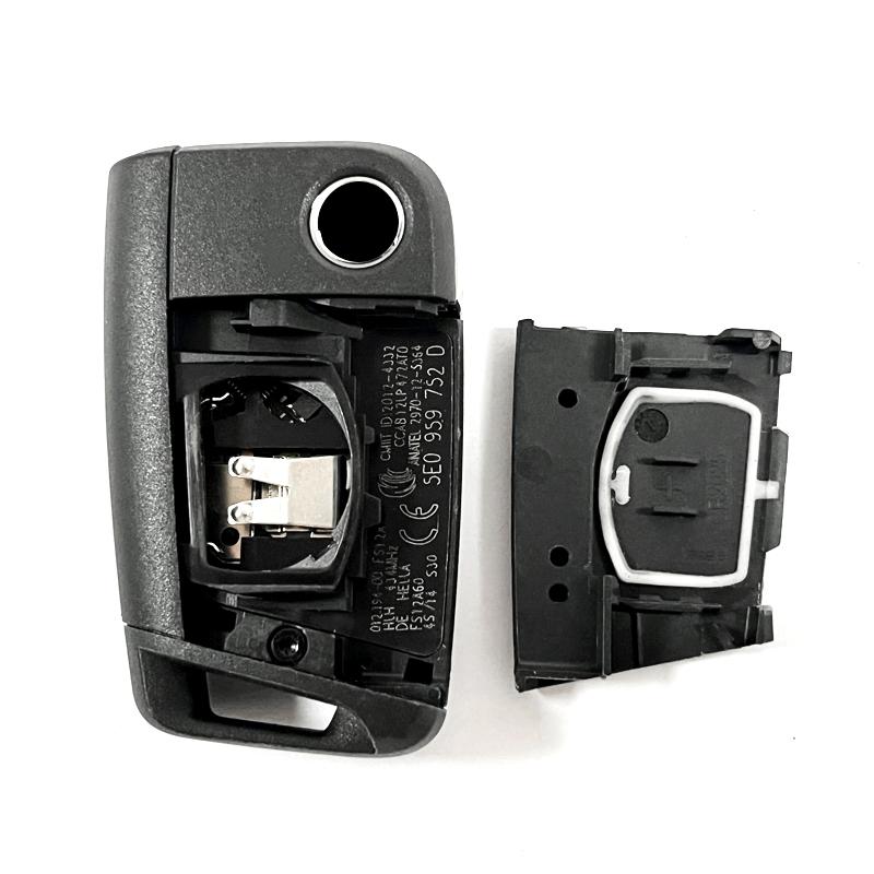 CN001091 OEM FCC 5E0 959 753 D 3 Buttons 434 MHz MQB Type Flip Remote Key for Skoda Octavia 2012-2018