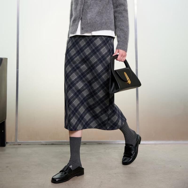 Sancai 2025 Winter Retro Plaid A-line Long Skirt S
