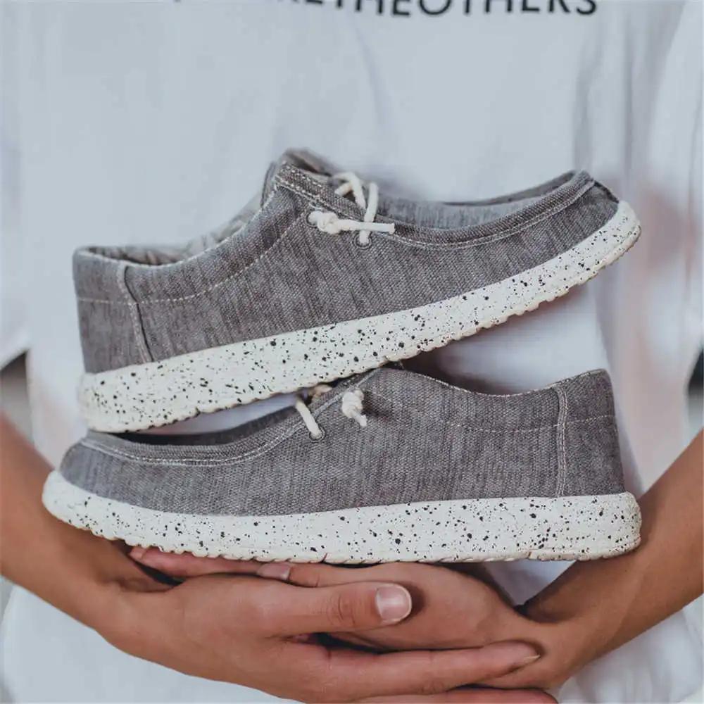 Fashion Canvass Anti-slip Outdoor Men's Sports Shoes Vulcanize Sneakers Casual Sports Man Tennis Universal Brands New Collection