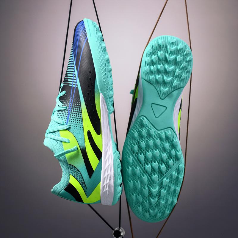 Low-top Long Broken Nails Soccer Shoes for Teenagers, Primary and Secondary School Students, Boys and Girls Training Sports Football Shoes