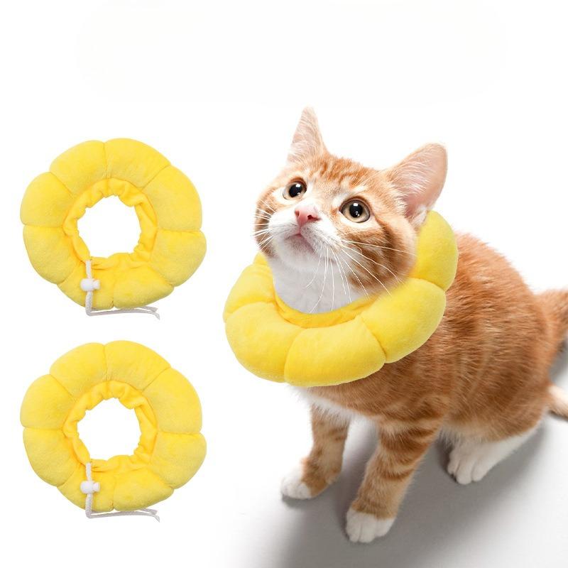 A White Cotton Collar for Cats To Prevent Them From Breaking Free, A Soft and Delicate Collar for Young Cats