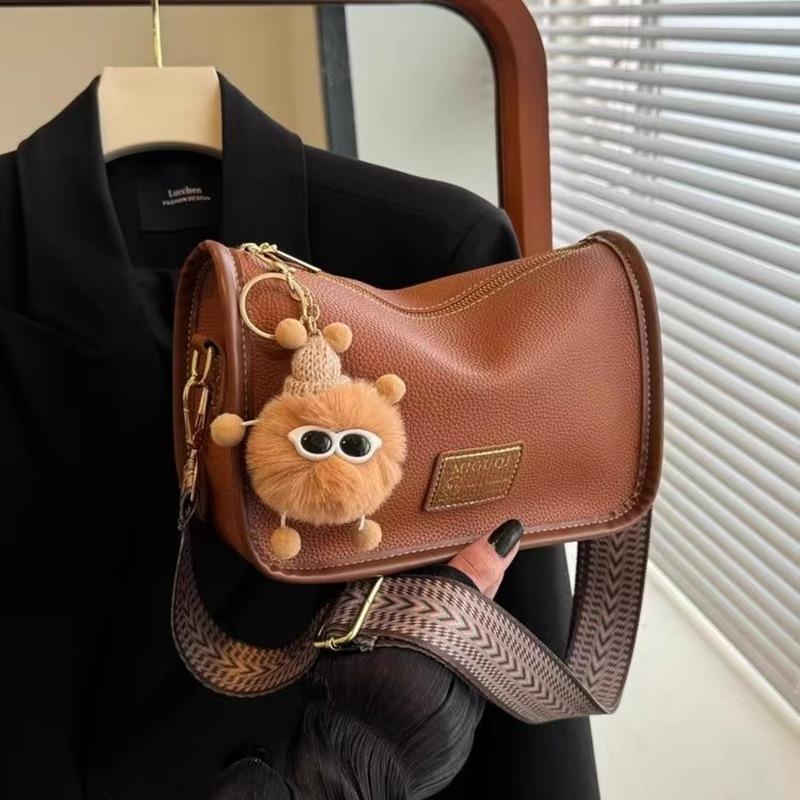 

Bags Fashion Crossbody Bags Pillow Bags Women S Bags Broadband Boston Bags Shoulder Bags Luggage Bags темно-коричневого кольору