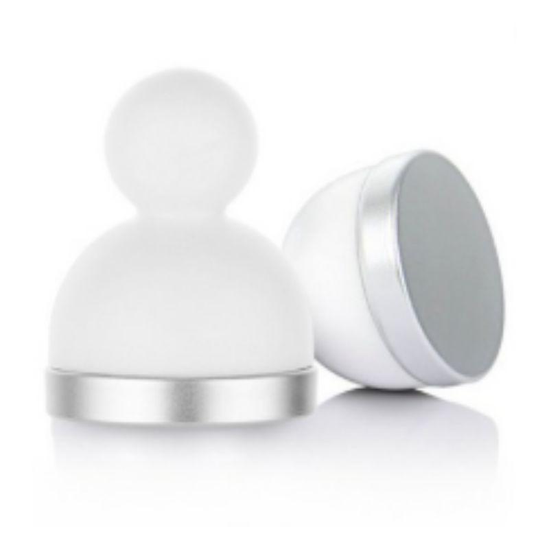 

Themaqueen Snowman Cooler Massage Tool – Cooling Facial Massager for Pore Tightening & Skin Refresh