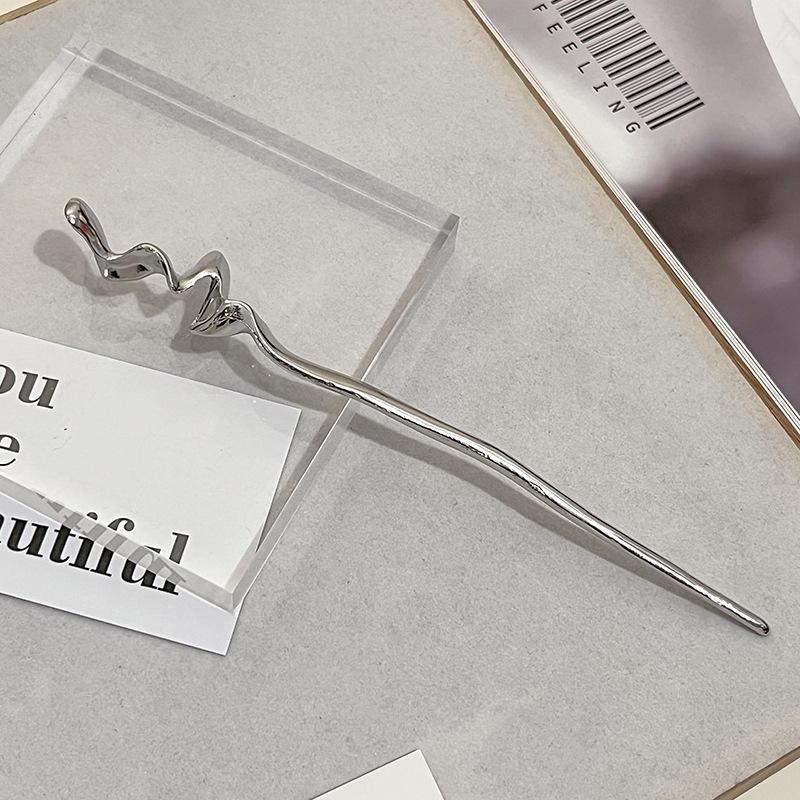 National Tide New Chinese Hairpin Liquid Metal Butterfly Hairpin Crescent Set Diamonds Vintage Bamboo Joints Tassel Hairpin Coiffure Hairpin