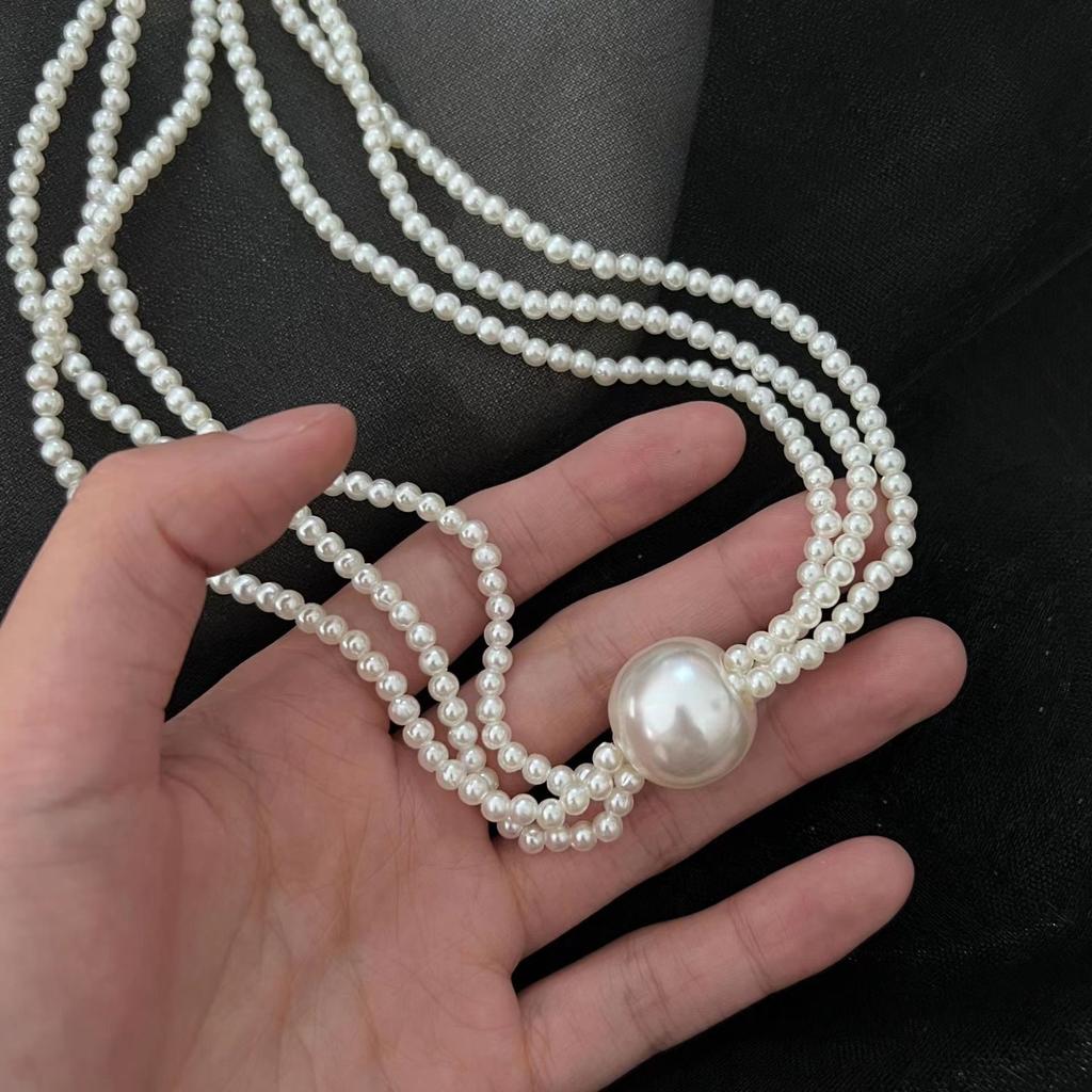 Old Money Aesthetic Multi-Strand Glass Pearl Necklace Oversized Pearls Collarbone Chain Minimalist Layering Jewelry