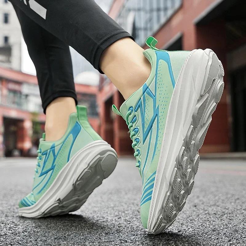 Large Size 36-46 New Low Cut Comfortable Casual Sports Shoes with Anti Slip Anti Odor Balanced and Simple Shock-absorbing Shoes