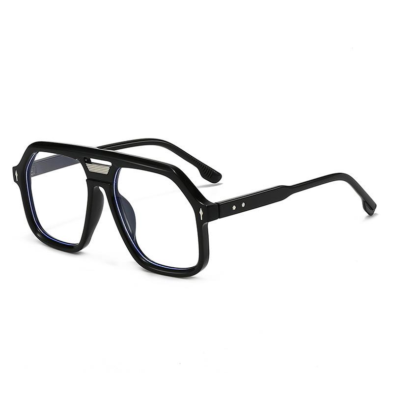 Trendy Retro Oversized Sunglasses: Unisex Bold Fashion Statement