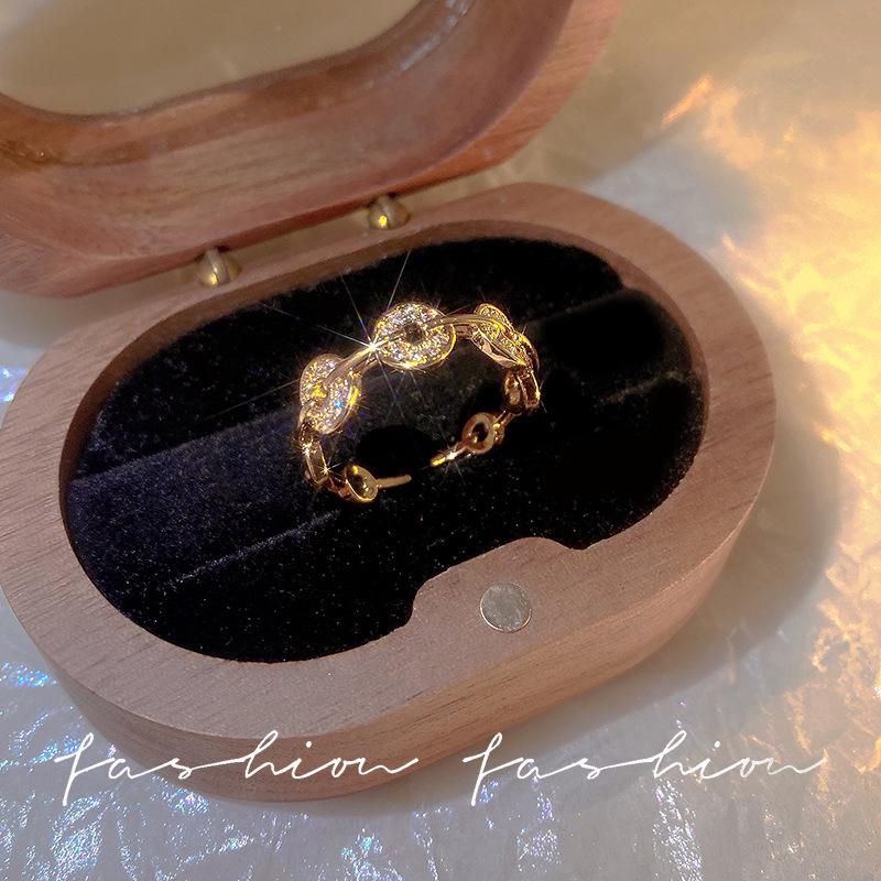 Offener Band-Münzring im japanisch-koreanischen Stil für Damen: Nischen Design, Modischer Persönlichkeitsindex Ring