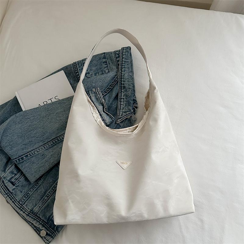 Large capacity bag 2025 autumn new women's tide work shoulder bag temperament simple tote bag